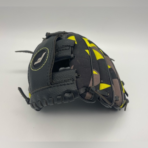 Franklin Black & Yellow T-ball Fielding Glove 8in - Picture 6 of 10